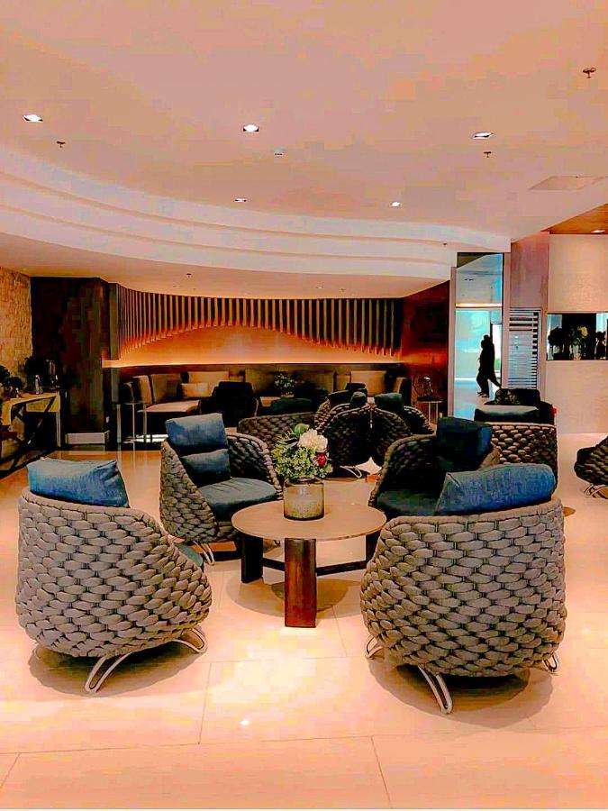 Sabina'S One Bedroom Condo At Shore Tower C 马尼拉 外观 照片