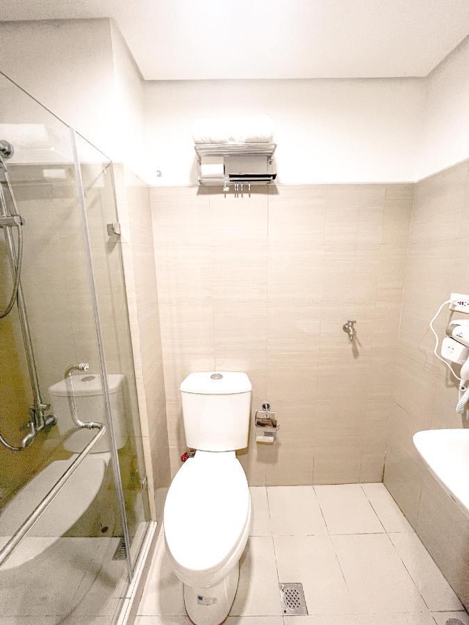 Sabina'S One Bedroom Condo At Shore Tower C 马尼拉 外观 照片