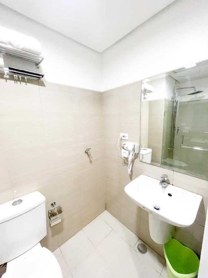 Sabina'S One Bedroom Condo At Shore Tower C 马尼拉 外观 照片