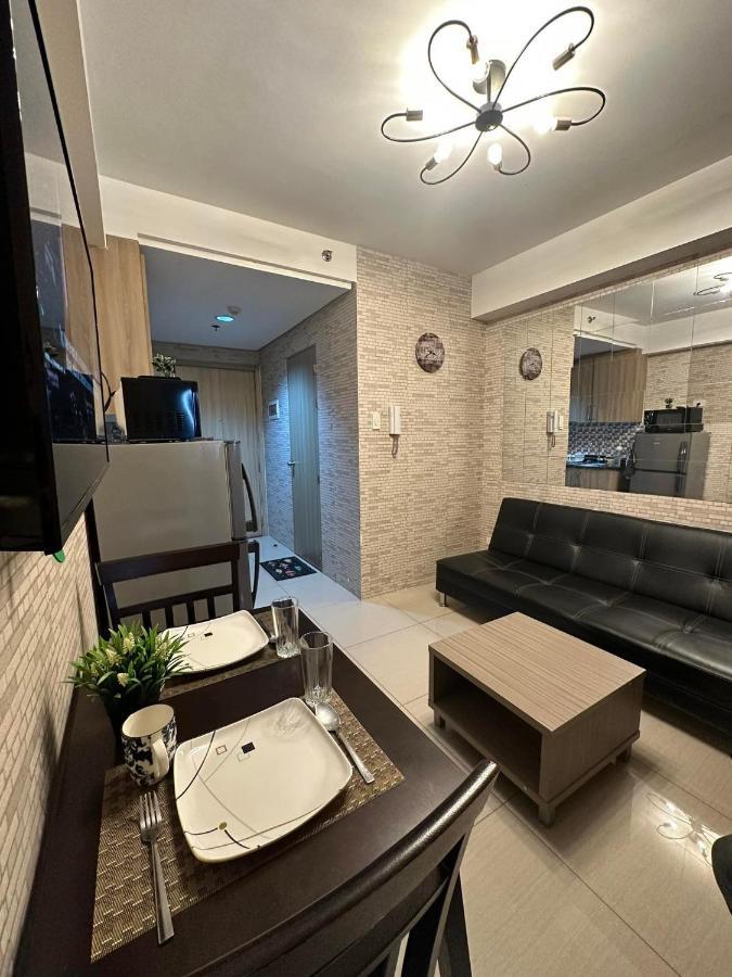 Sabina'S One Bedroom Condo At Shore Tower C 马尼拉 外观 照片