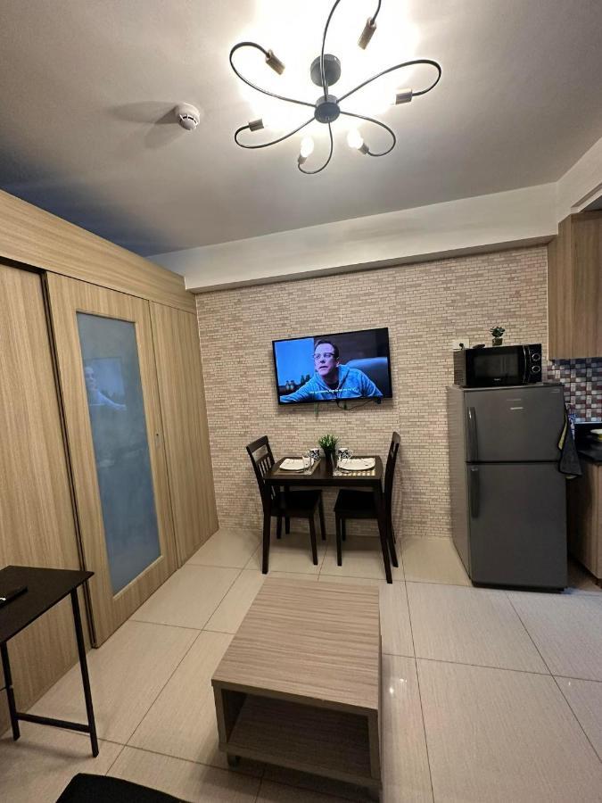 Sabina'S One Bedroom Condo At Shore Tower C 马尼拉 外观 照片